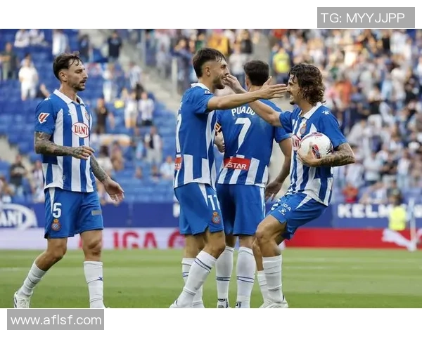 西甲焦点战切尔西与波尔图激战成平局全场沸腾瞬间回顾